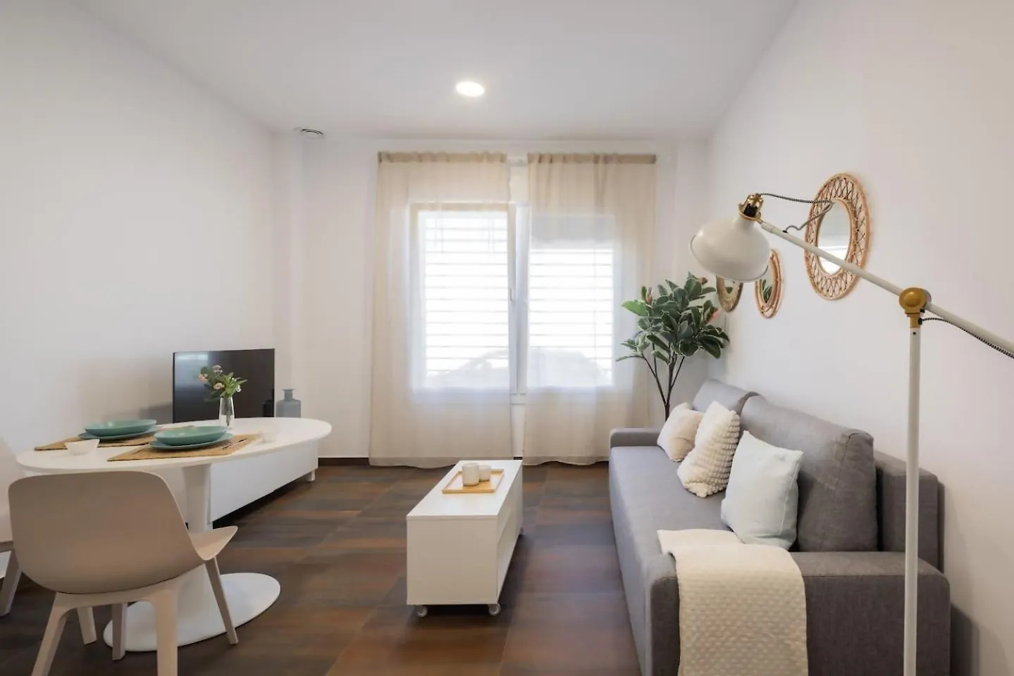 Antiguo Balneario Apartment Cadiz Spain